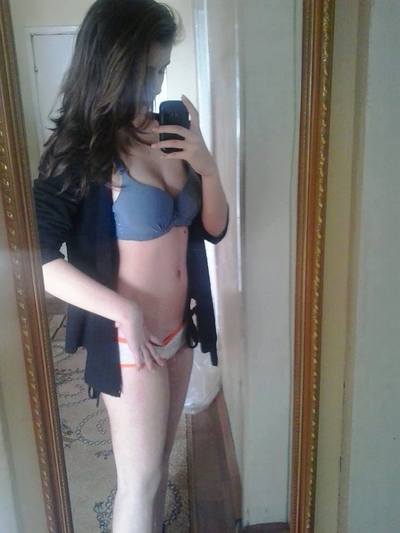 Meet local singles like Khloe from Washington who want to fuck tonight