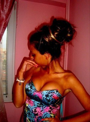 Lakesha from New York is interested in nsa sex with a nice, young man