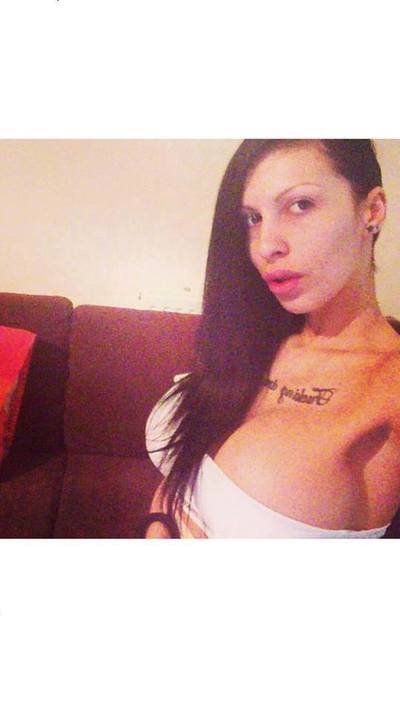 Robin from Kentucky is interested in nsa sex with a nice, young man