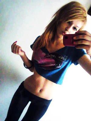 Esther from Wisconsin is looking for adult webcam chat