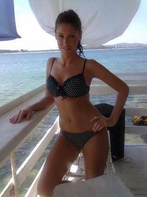 Looking for local cheaters? Take Ariel from Michigan home with you