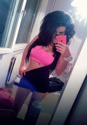 Shawna from Michigan is interested in nsa sex with a nice, young man