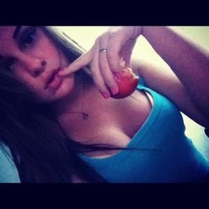 Lizeth from Nevada is interested in nsa sex with a nice, young man