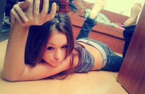Cindy from Maine is looking for adult webcam chat
