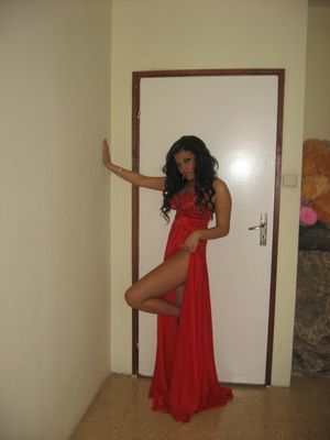 Escorts like Veronica are down to fuck you now!