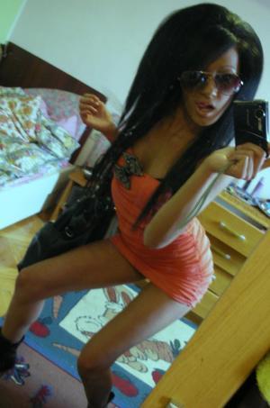 Rosalba from New Hampshire is interested in nsa sex with a nice, young man
