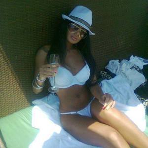 Casey is a cheater looking for a guy like you!
