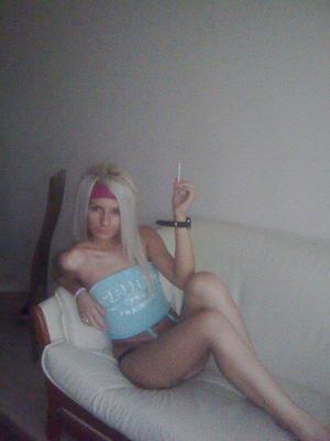 Kaylie from Quebec is DTF, are you?