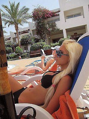 Sienna is a cheater looking for a guy like you!